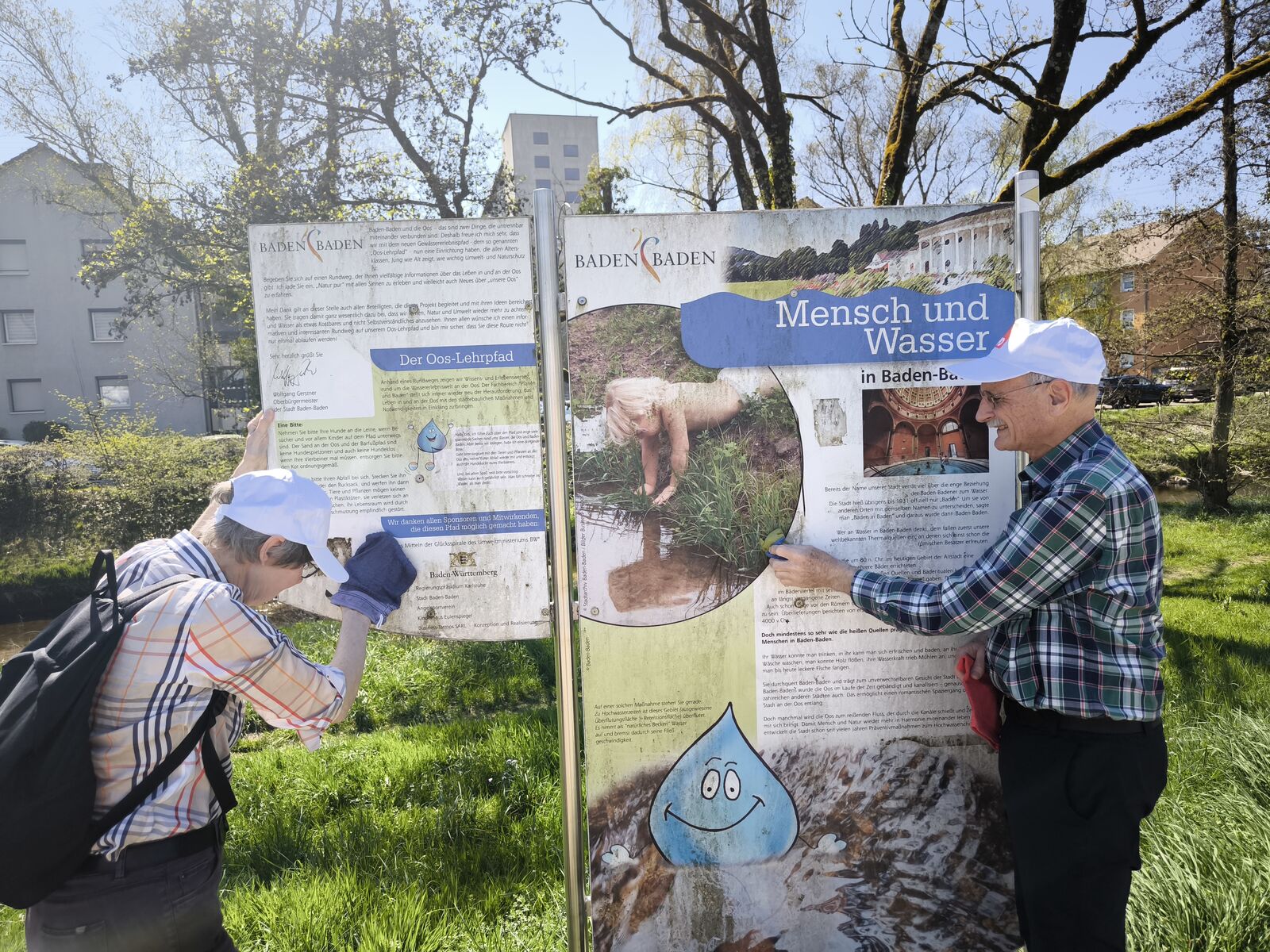 Schilderputzaktion im Wörthböschelpark Baden-Baden